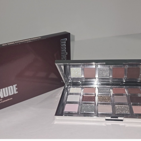 Huda Beauty Icy Nude Glamorous Eyeshadow Palette with Silver and Brown Shades - Picture 2 of 5